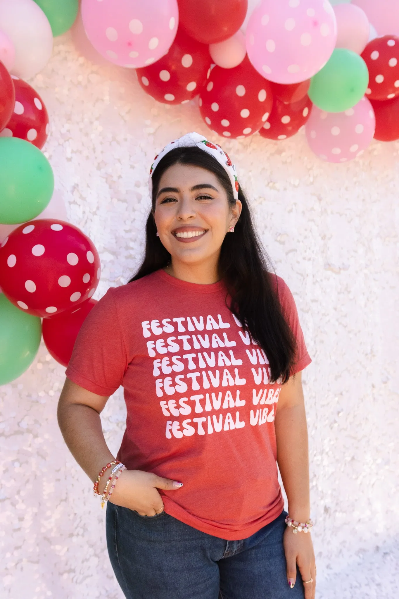 FESTIVAL VIBES TEE