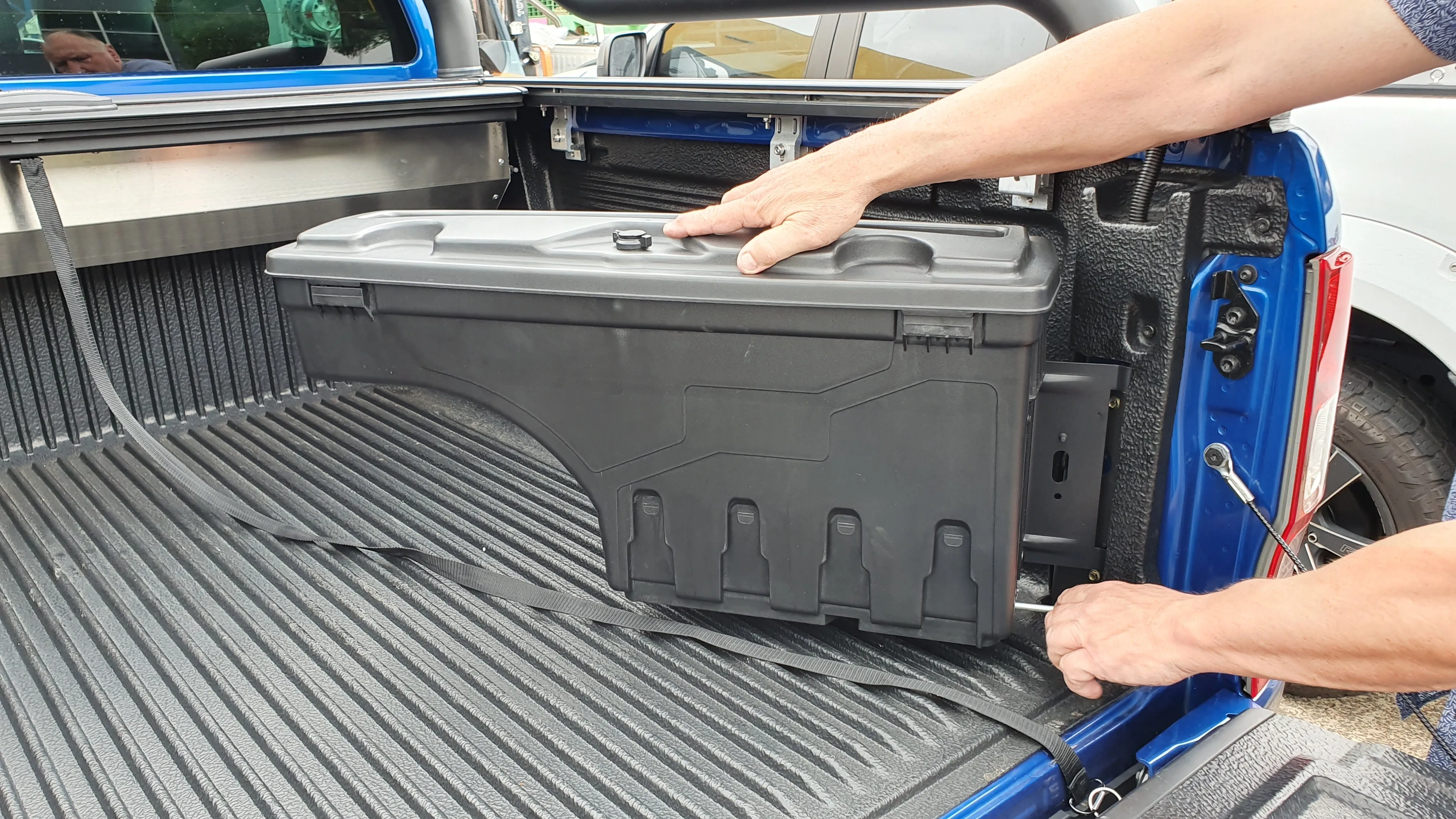 Ford RAPTOR PX 2012-2021 SMART TUB LOCKER - Secure Swing Lift out Case