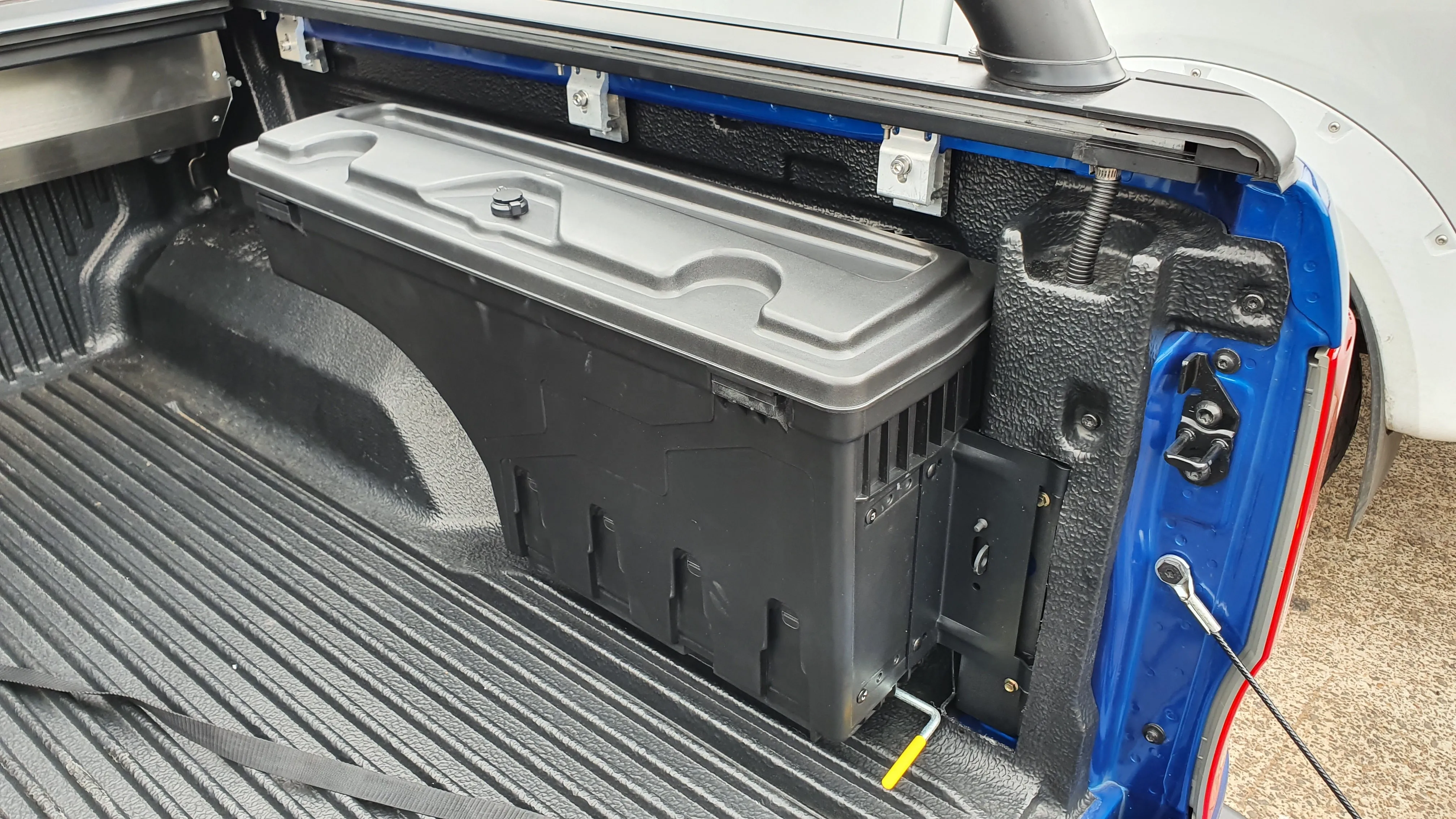 Ford RAPTOR PX 2012-2021 SMART TUB LOCKER - Secure Swing Lift out Case
