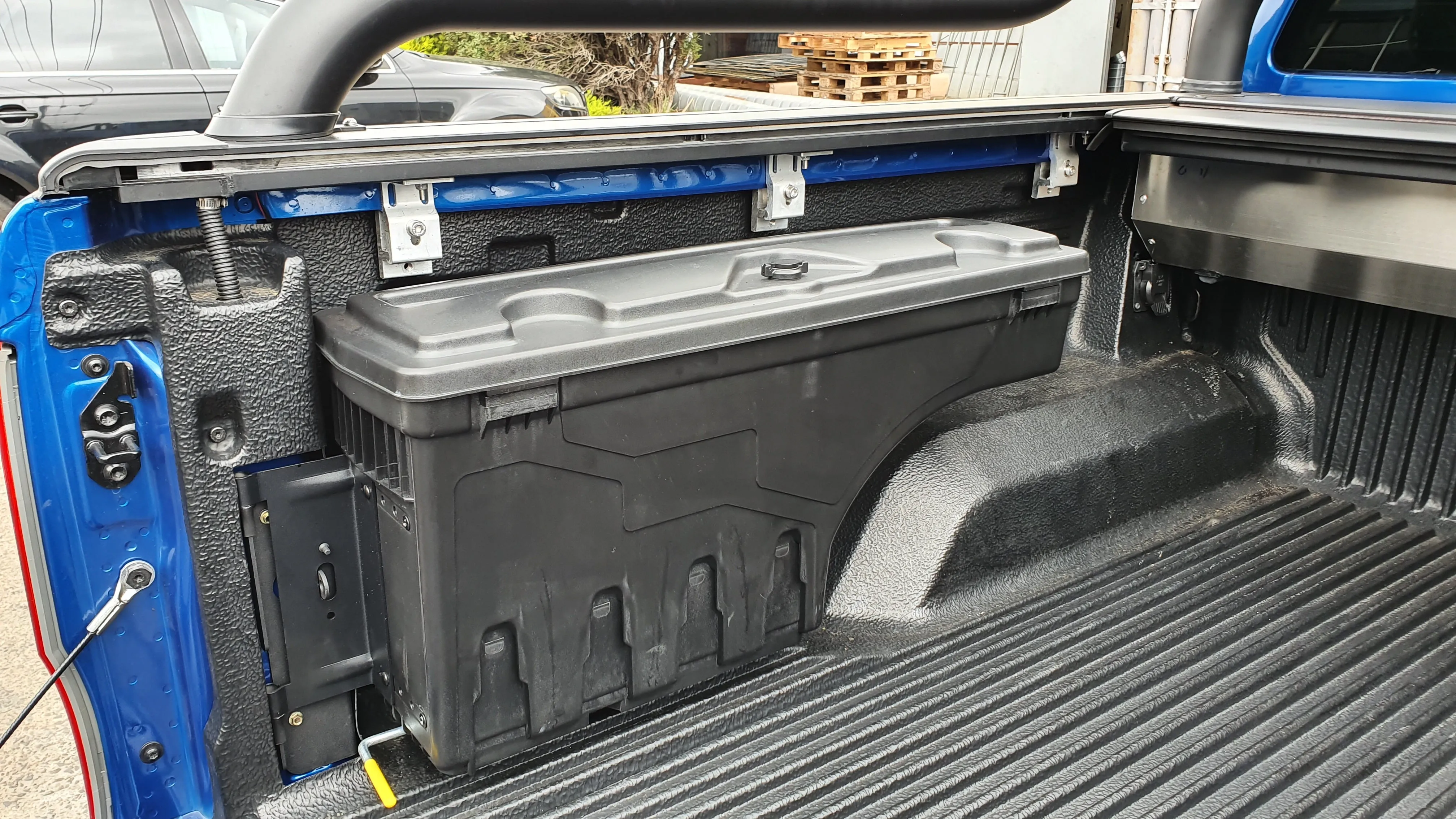 Holden COLORADO 2012-2020 SMART TUB LOCKER - Secure Swing Lift out Case