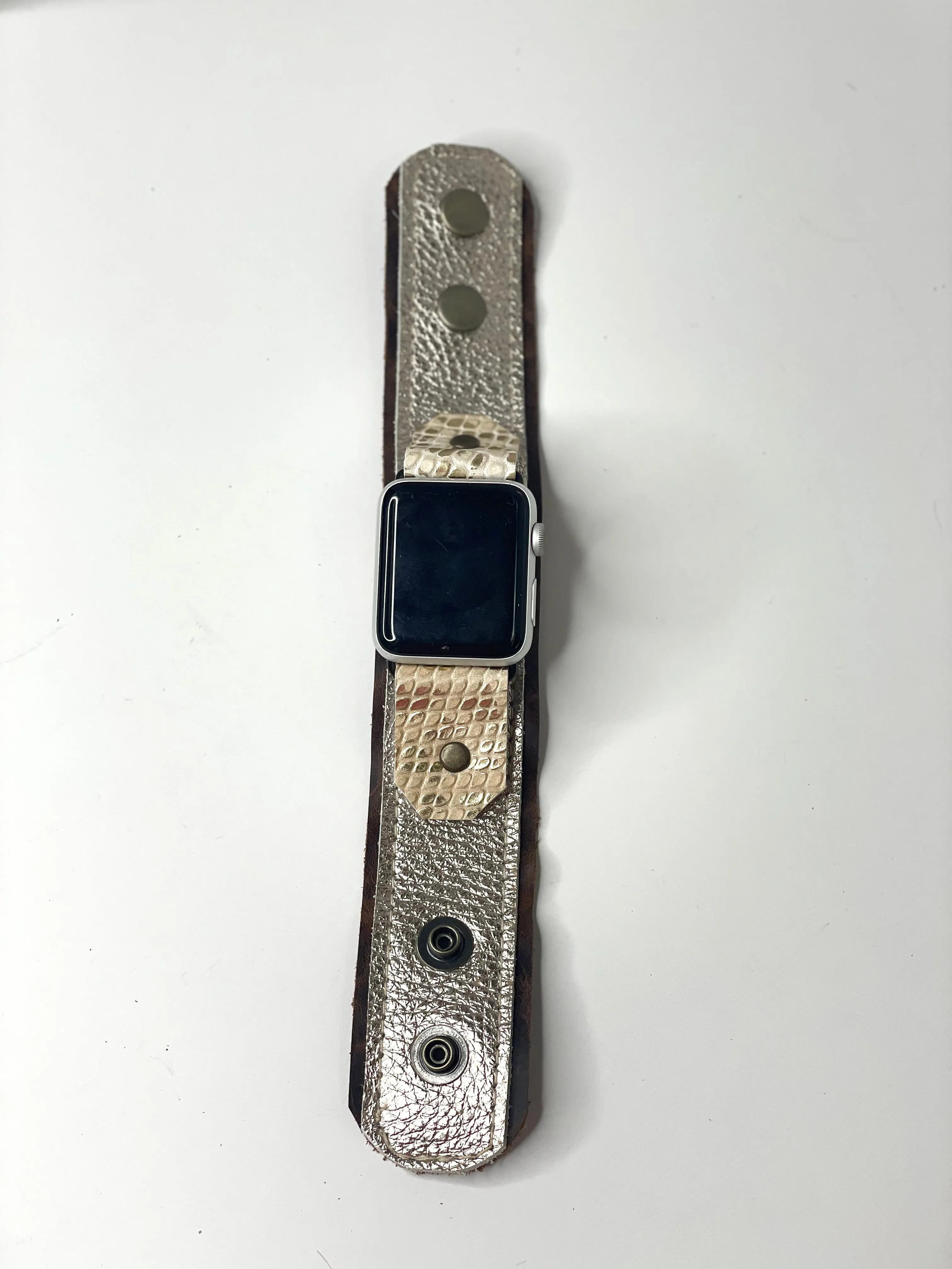iwatch band with snaps silver with gold Croc accents (small)